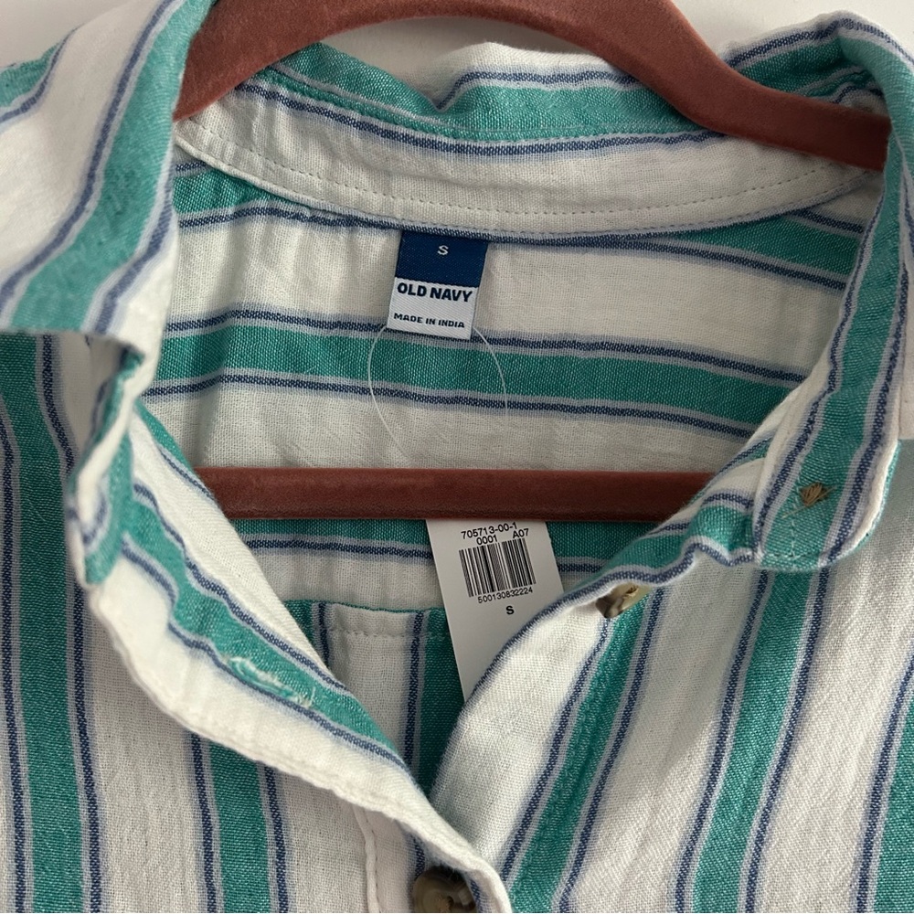 Old Navy Woman’s Romper - Picture 3 of 3